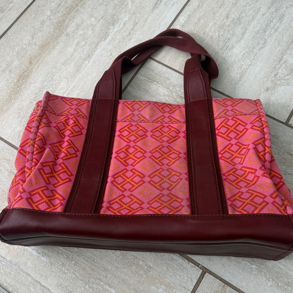 Tory Burch Ella Geometric Printed Tote bag - Picture 9 of 16